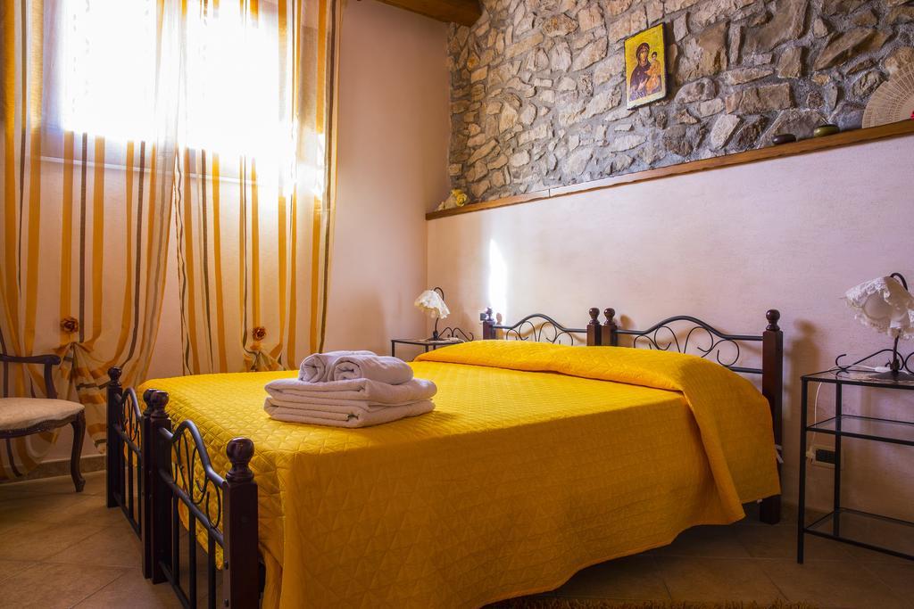 Casa Vacanze Caccamo Santa Lucia Ngoại thất bức ảnh